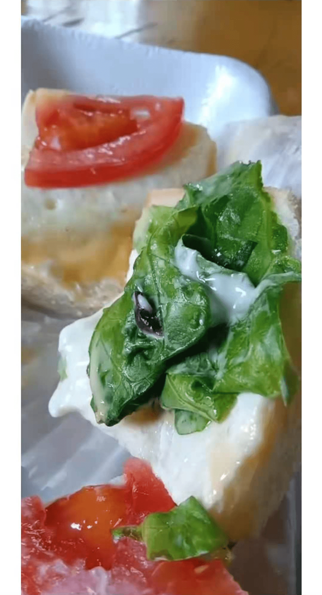 女士|满哥维权 | 儿子从幼儿园领的蛋糕中有蚂蟥？园方和商家：仅凭视频图片无法认定