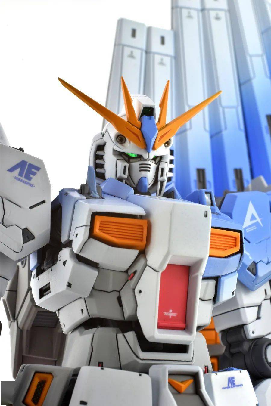 漂亮渐变风格的rg九龙牛高达