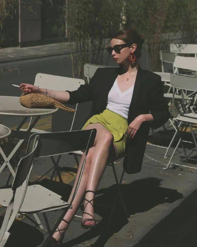 夏末秋|真人示范 | 夏末秋初，不同颜色这样穿，时髦高级还显白！