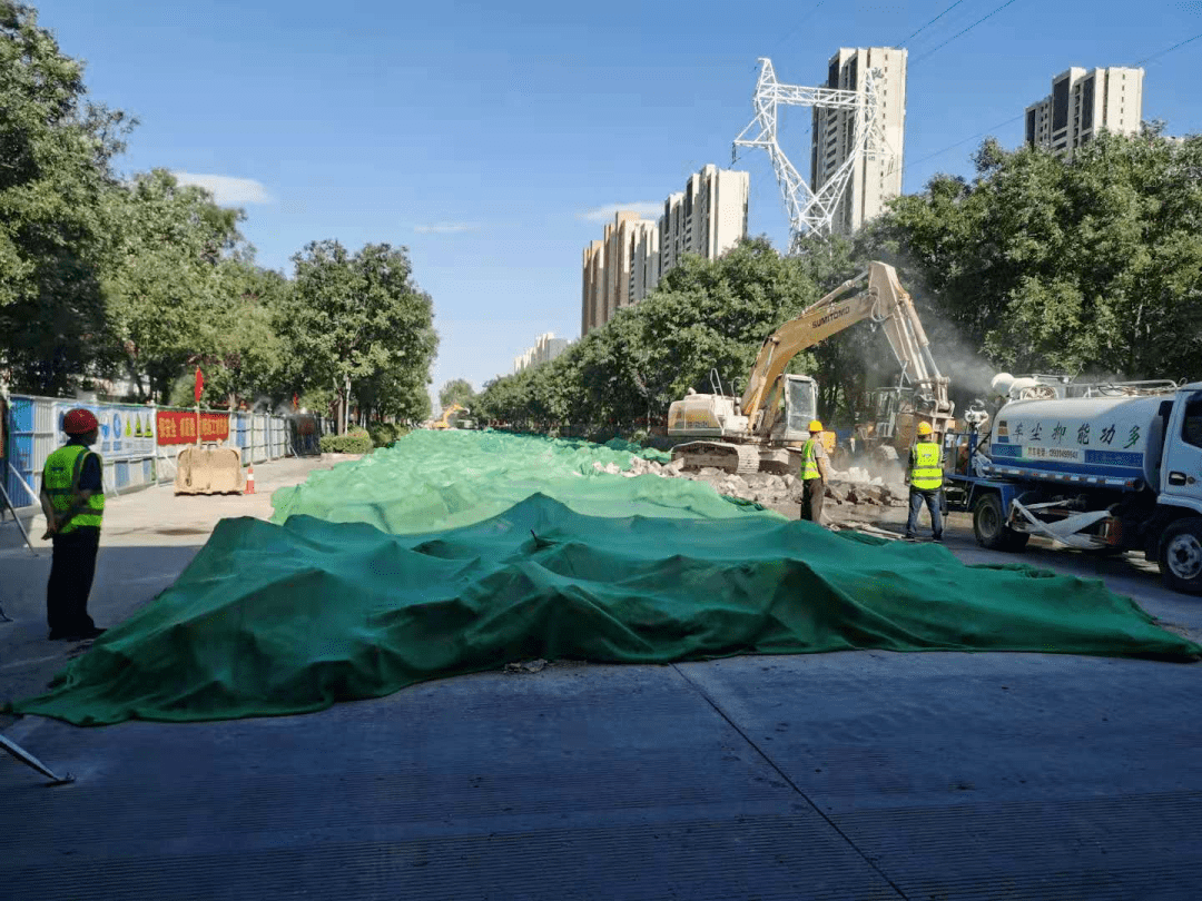 城管在行动:和平东路(新元高速-珠峰大街)提升改造工程开工