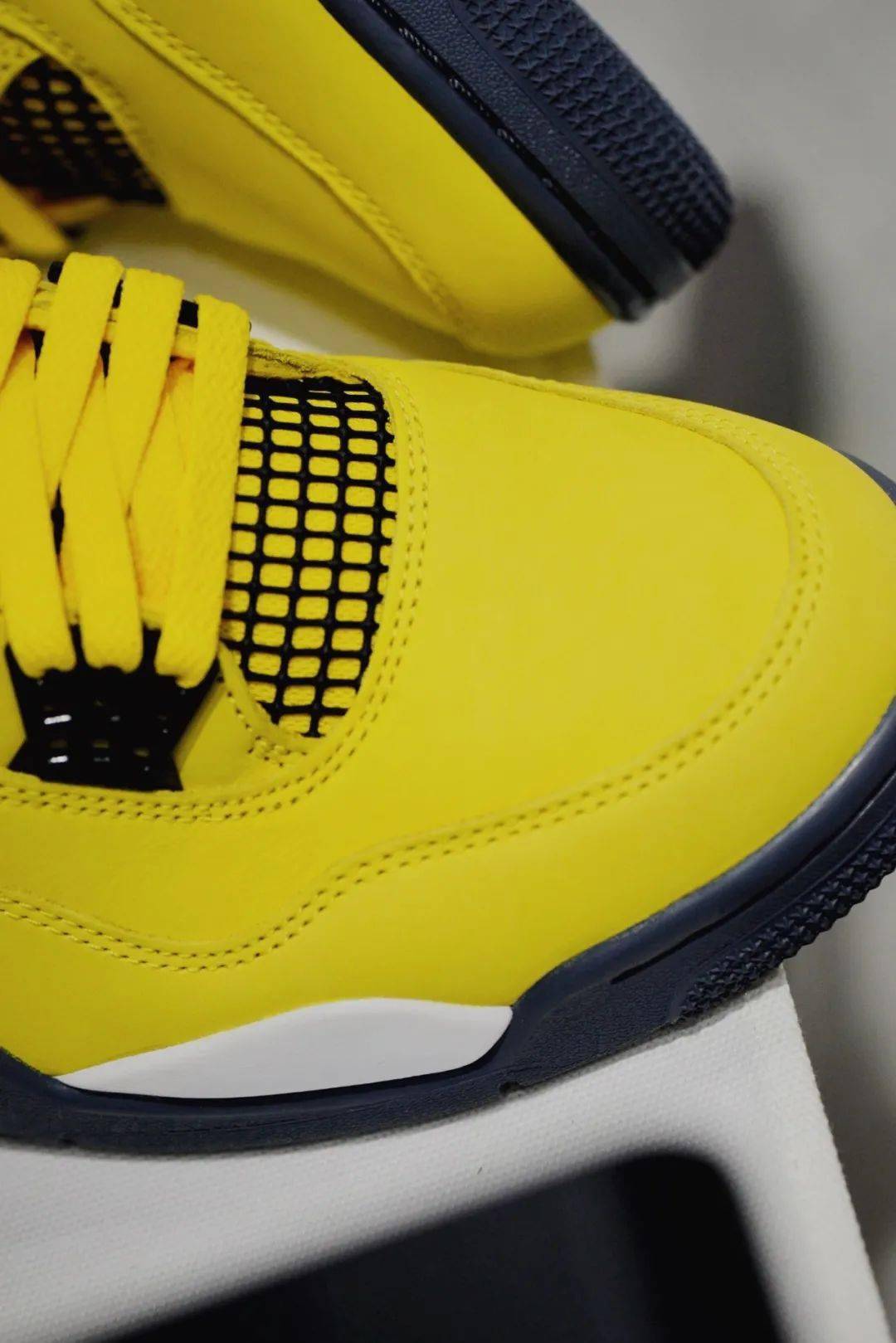 首轮中签名单公布aj4touryellowaj1lowshatteredbackboard