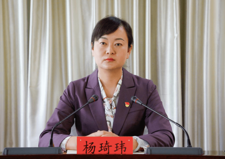 80后的她提名为县长候选人