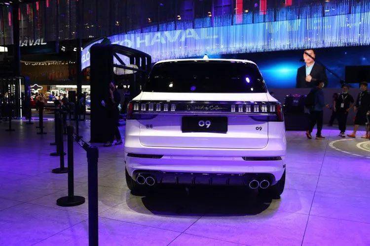 定位中大型suv,领克顶级旗舰09亮相成都车展