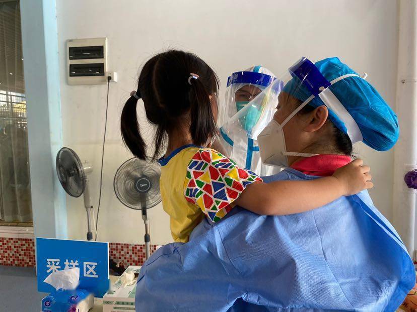 进行|直击开学准备 | 萌娃将返园，开学后体温一天多检