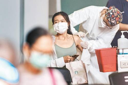 疫情|台湾自产“高端”疫苗开打5日6人死亡 施打率跌一成