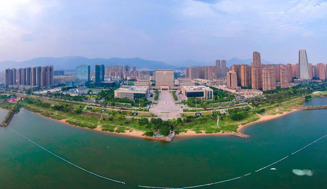 主播创城体验丨闽侯县城好多红马甲他们是