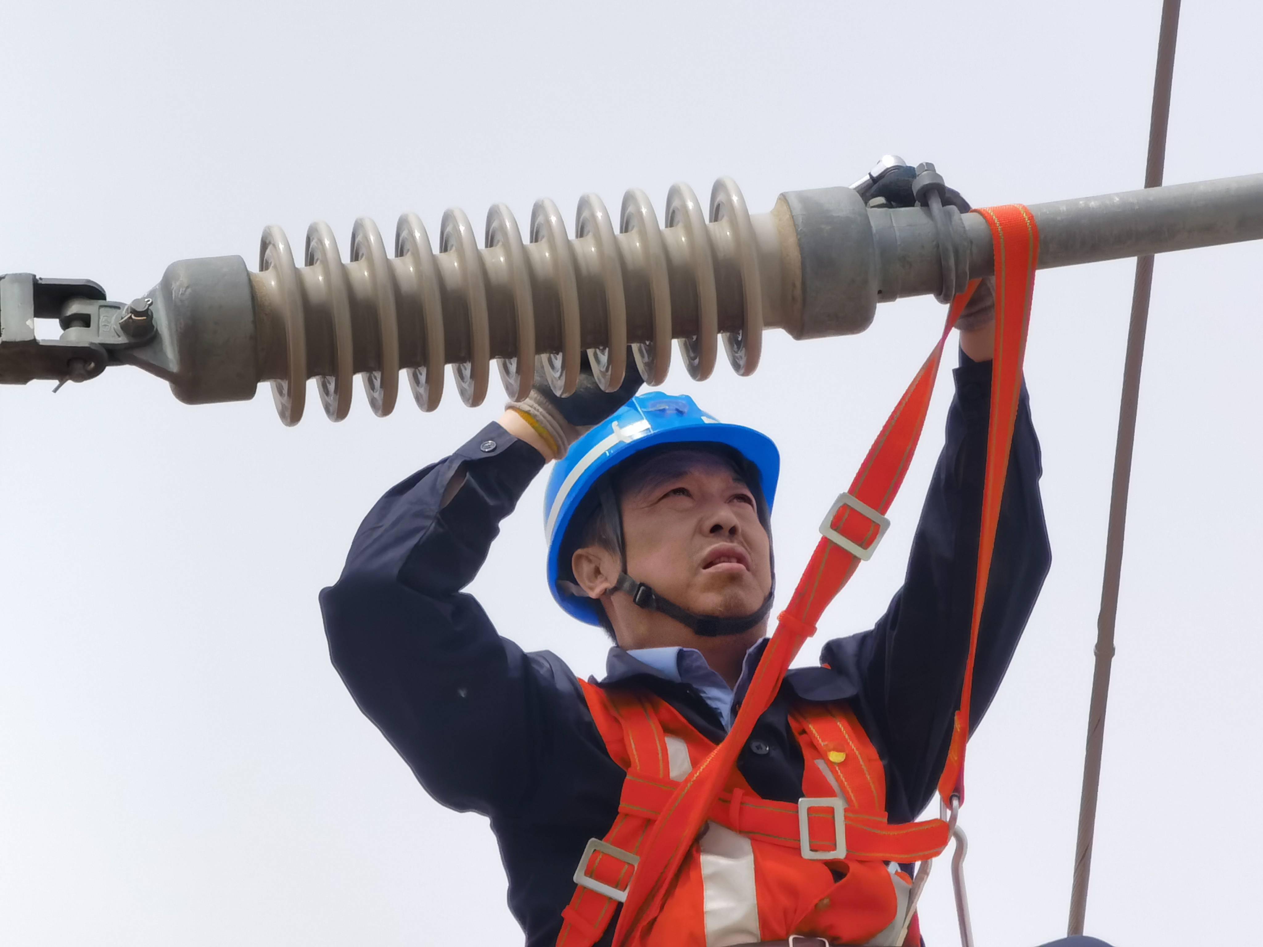 恪尽职守的大秦工匠记大秦铁路公司大同西供电段阳原供电运行工区