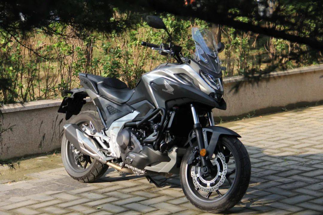 机车网车评本田nc750x被低估的老头乐