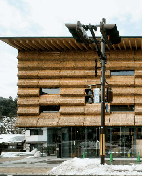 梼原町市场 08隈研吾建筑设计作品全集如今,已经成为世界级建筑大师