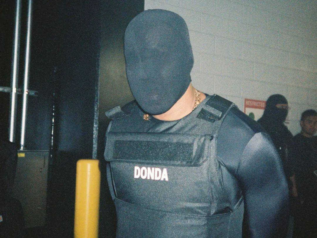 Apple|152 个国家登顶，Kanye 新专辑创造 Apple Music 新纪录