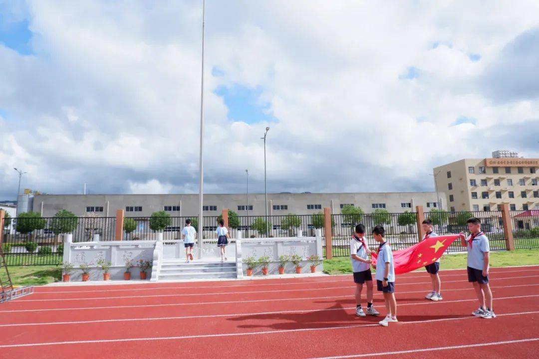 遇见美好起航元小福清市元载小学20212022学年秋季开学典礼暨一年级