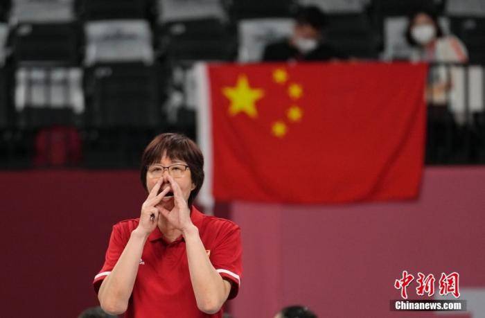 中国女排|郎平卸任中国女排主教练，为女排奉献半生的她终于休息了
