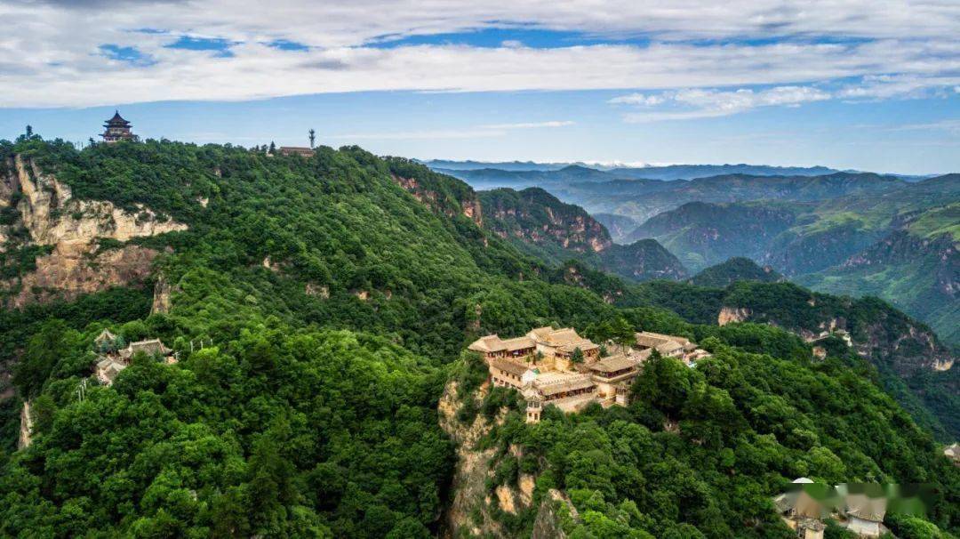 崆峒山全景图片