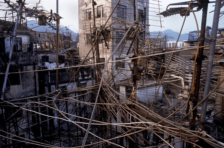 80年代的香港杂乱的九龙城寨摄影师greggirard67676767