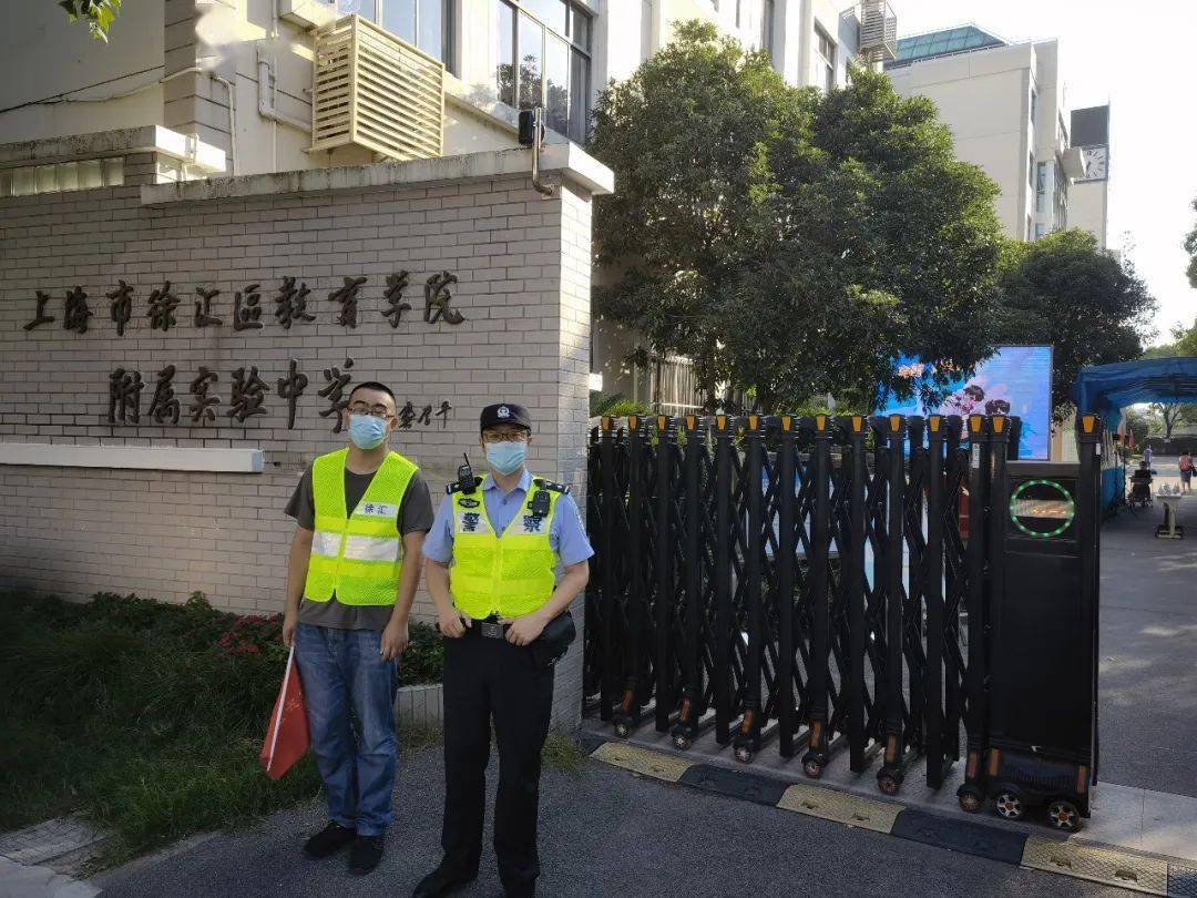 城管中队整治校园周边跨门经营和乱设摊区消防救援支队及长桥街道平安