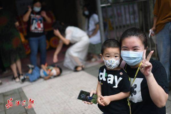 家长|萌娃上幼儿园：第一天喜笑颜开，第二天稀里哗啦