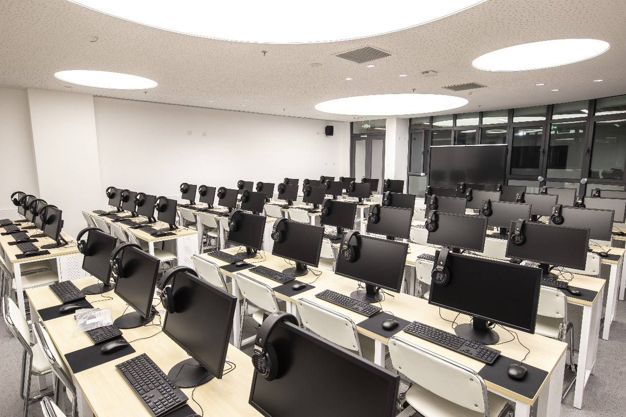 教育|人大附中亦庄新城学校举办“从心出发 开创未来”落成仪式暨开学典礼