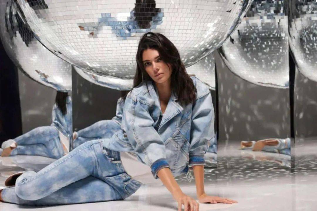 设计|转型成功,Kendall Jenner 成为时尚电商FWRD 创意总监。