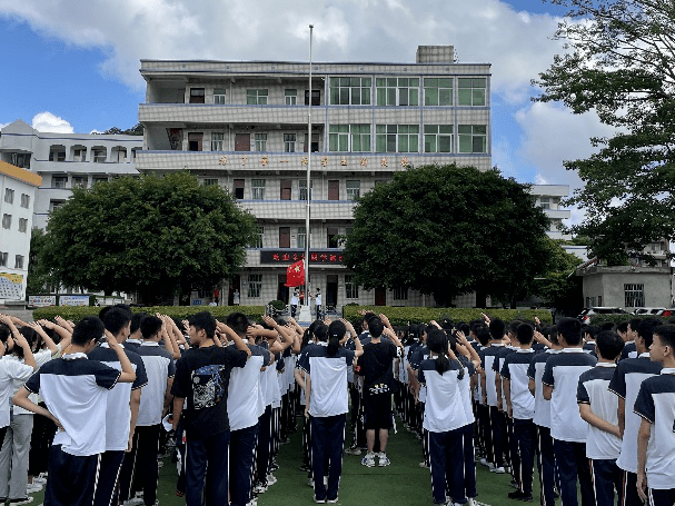 长乐航城中学校服图片