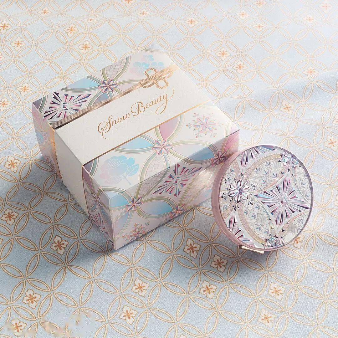 Beauty|历年资生堂雪花蜜粉饼，原来雪花可以这么美！