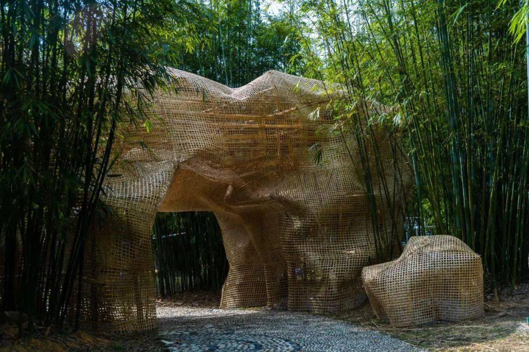 文科大讲堂丨现代竹编在公共艺术景观中的运用