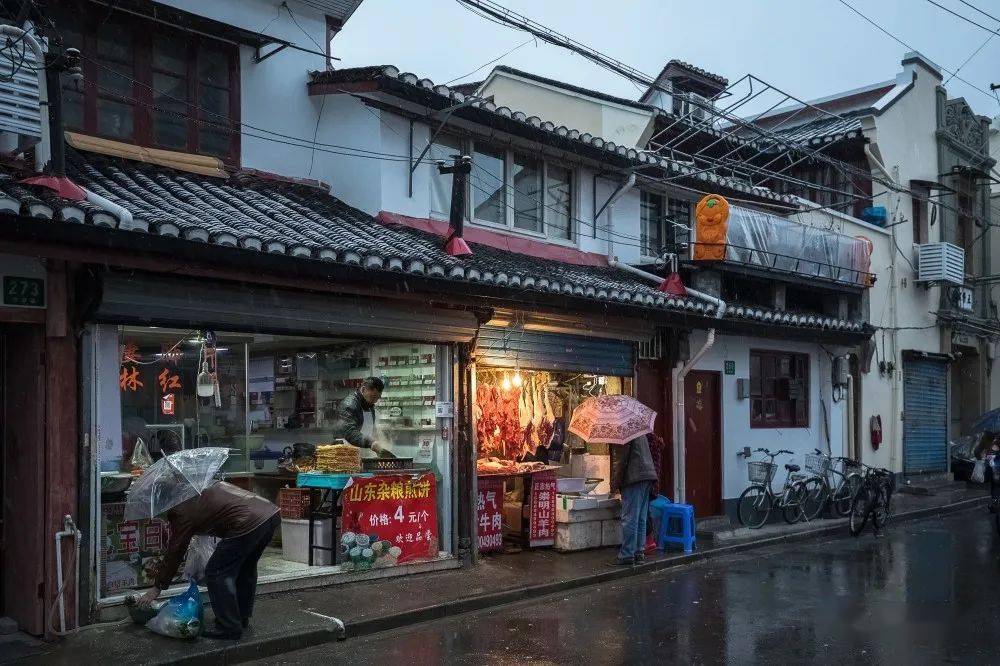 这些最早的杂货店,承载着上海人的情怀