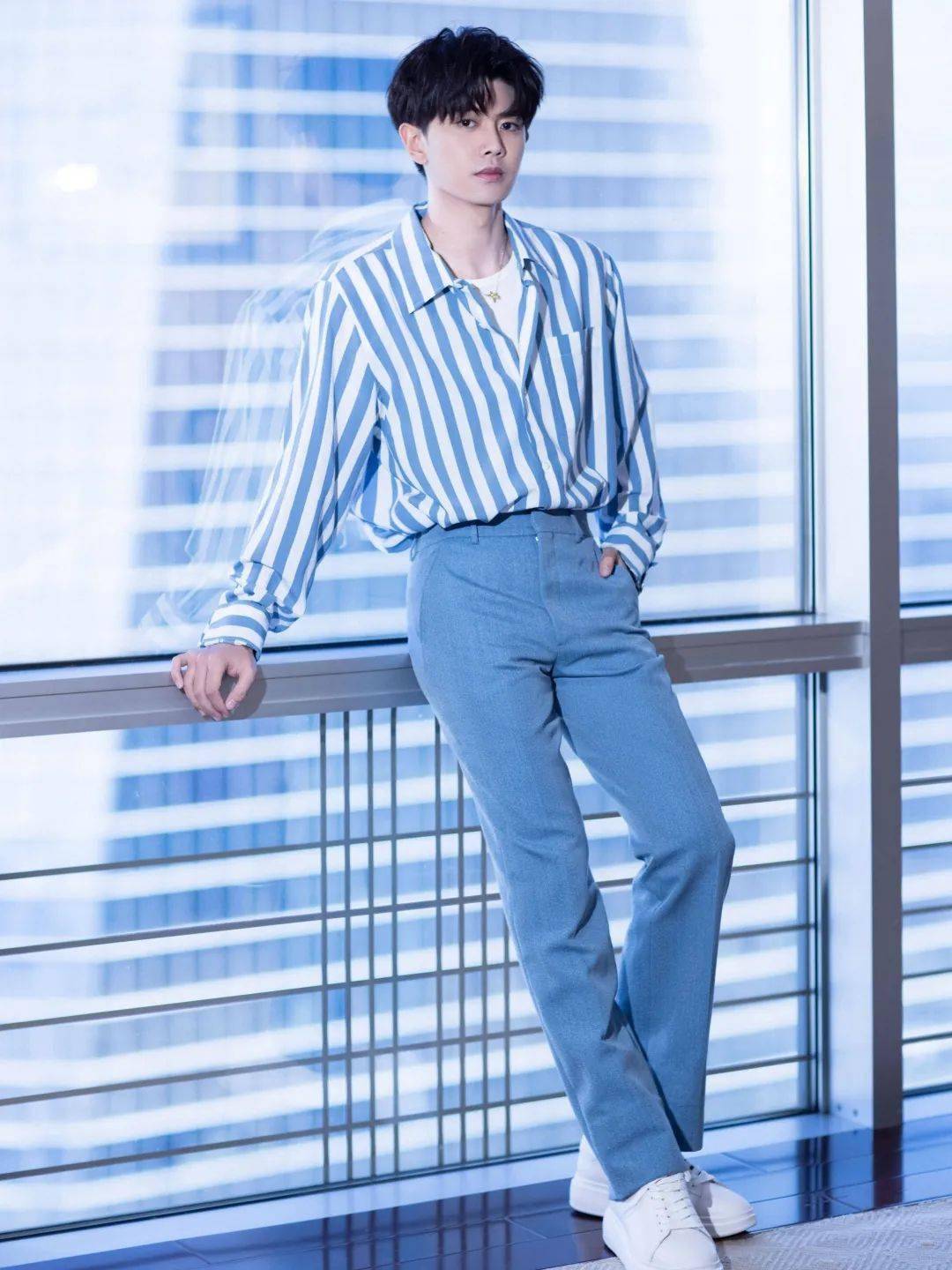 网络|早秋穿搭王者单品，我投衬衫一票