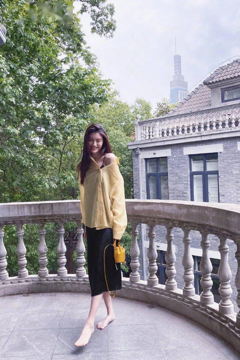 网络|早秋穿搭王者单品，我投衬衫一票