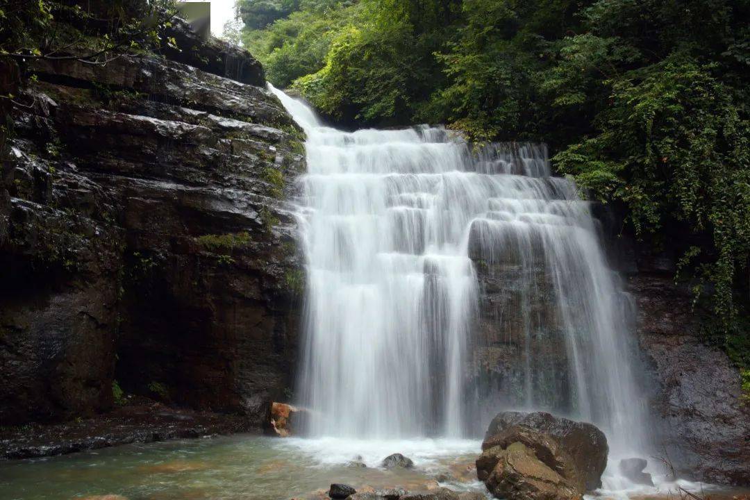 洛川黄连河生态旅游图片