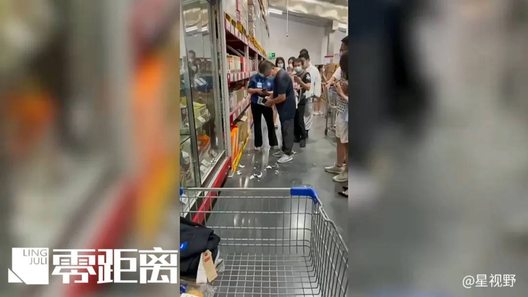 男子打碎33800元茅臺，視頻在網絡熱傳！實際打碎的茅臺標價為5280元 