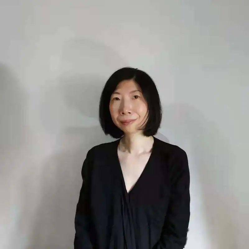文学|小职员的日常：躺一会儿，再起来走走
