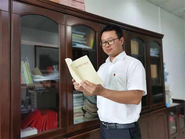 好老师 "微"故事丨市实验中学张仁勇:致远德育 创新不倦_教育