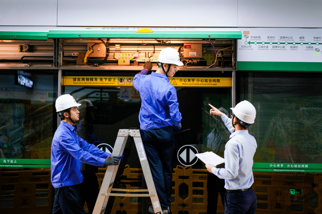 那地铁检修工一定能满足你的好奇心如果你对这些运营幕后的故事充满
