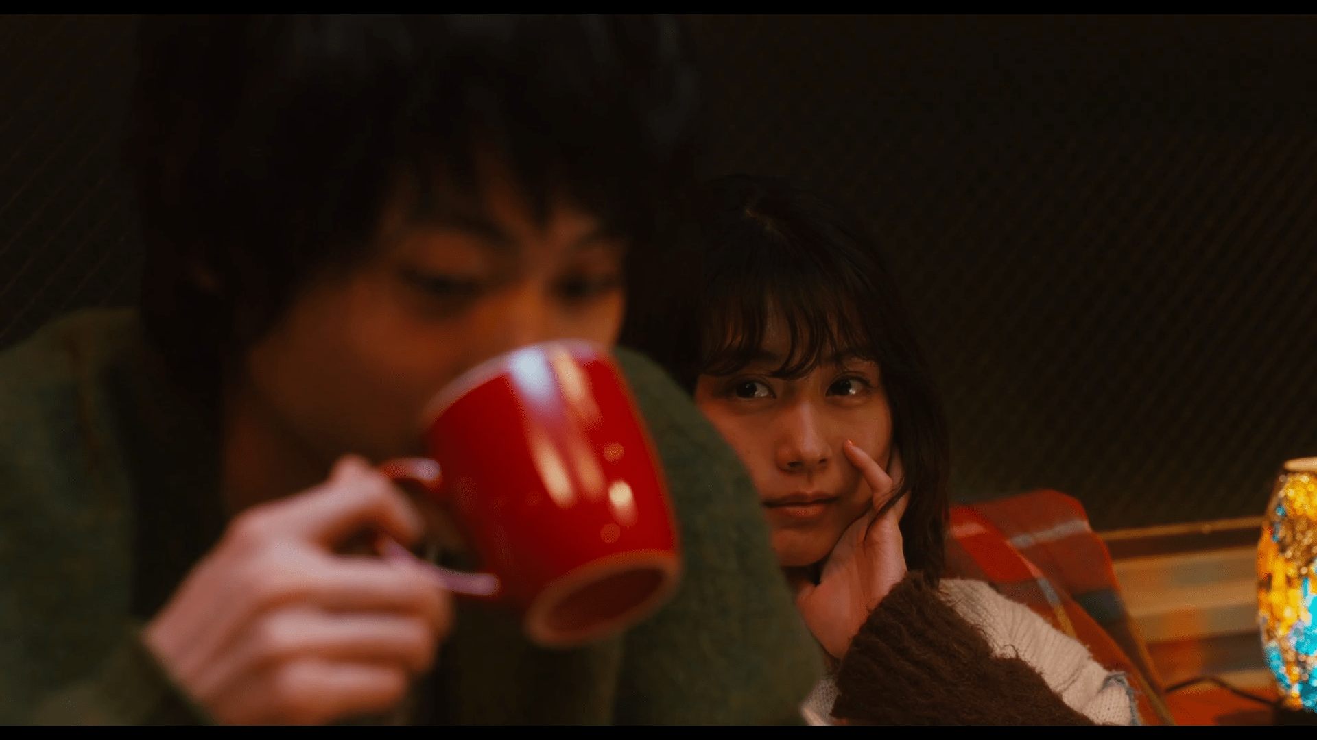 麦两人|《花束般的恋爱》：只留下遗憾的爱情