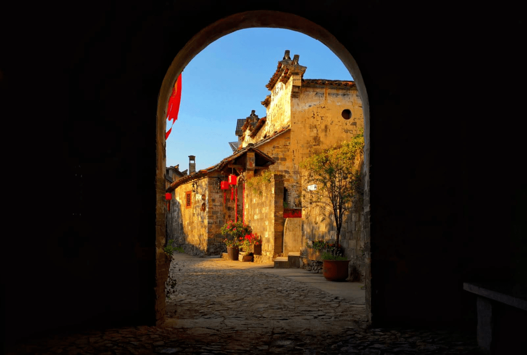 微改造61精提升历史与未来碰撞江山大陈古村拥抱全新生命力