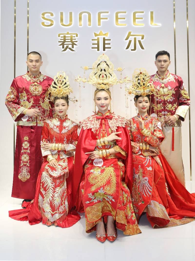 珠宝|上百位设计师及黄金匠师联合打造999.9‰无焊料黄金作品