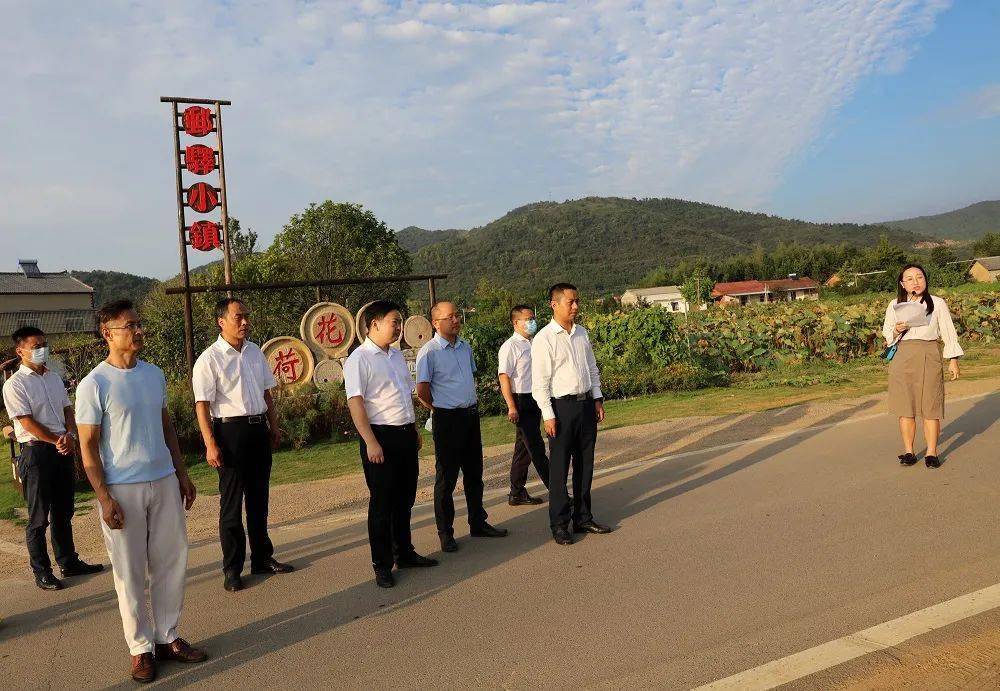 9月8日,荆门市委常委,市纪委书记,市监委主任刘亚锋一行来京山,就我市