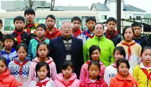 中国最美老师张桂梅 5115b0d171394f6f8024ce2f2c666e11.jpeg