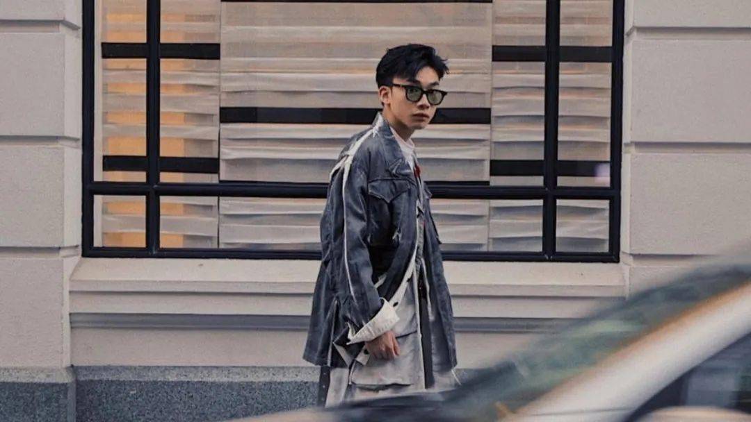 关键|专访余三火 :「穿搭的关键是搭配与想法,而非品牌」