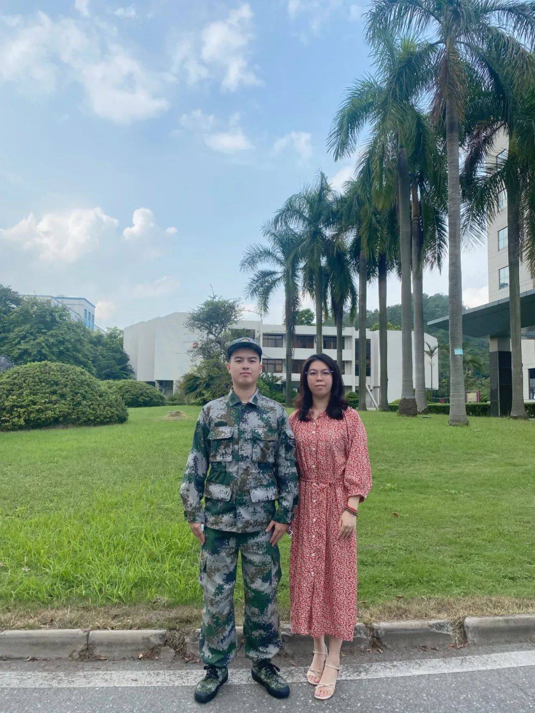 快来为他们加油吧!祝愿他们在部队里收获更优秀的成绩!