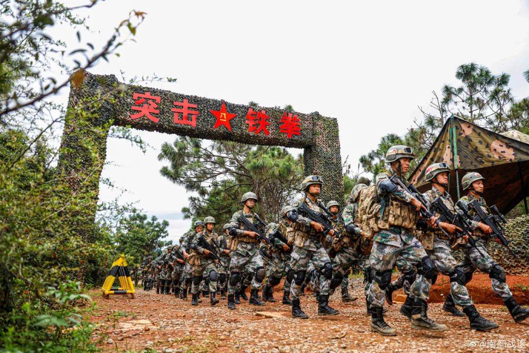 配合,上下一体打击,有效提升了部队实战条件下整体空地协同作战能力