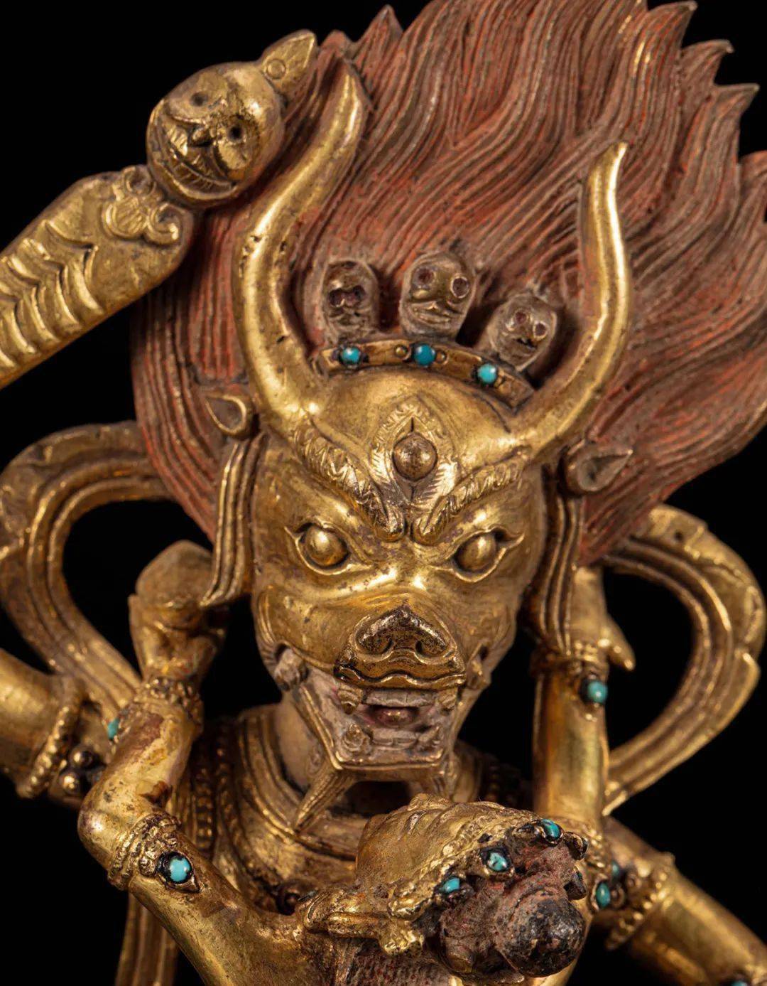 singapore queks collection本尊佛像头发冲上,牛头人身,面目狰狞,三