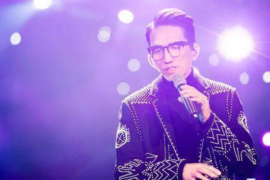 陈辉|他就是传说中的“绿茶男”吧？