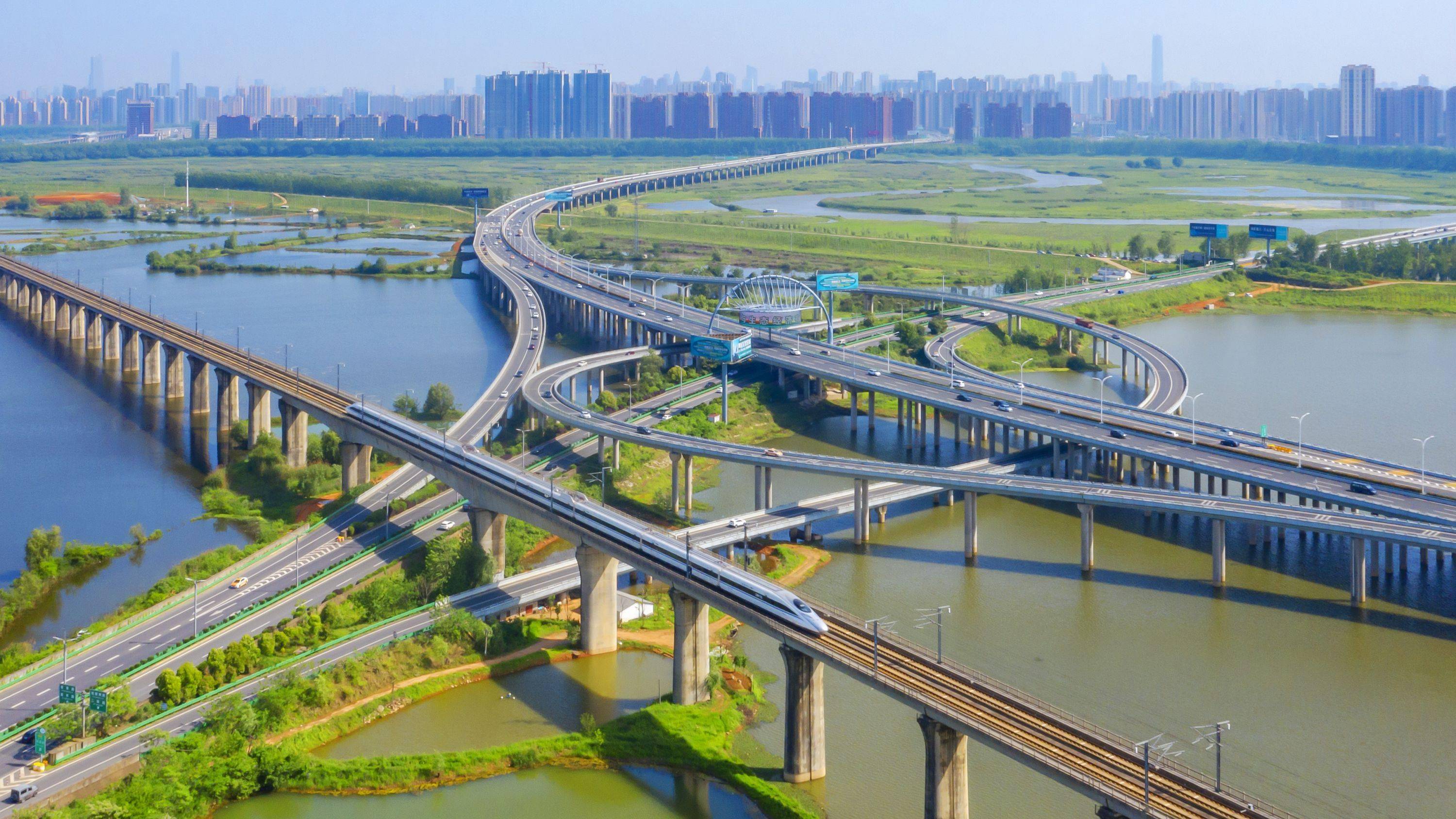 重仓航空企业加大布局武汉临空经济区