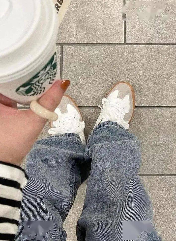 男女|人手一双的雨天快乐鞋终于返场!舒适百搭、穿满四季,谁会不爱它?