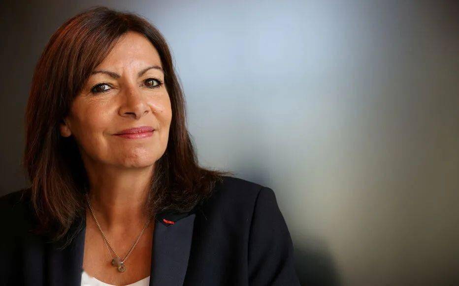 巴黎市长欲成为法国首位女总统曾承诺绝不参选如今为何出尔反尔