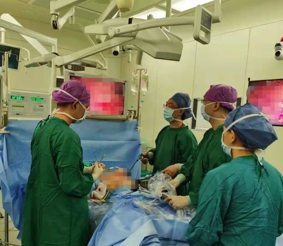 脏器|为减肚腩去健身，男子用力过猛结果悲剧了