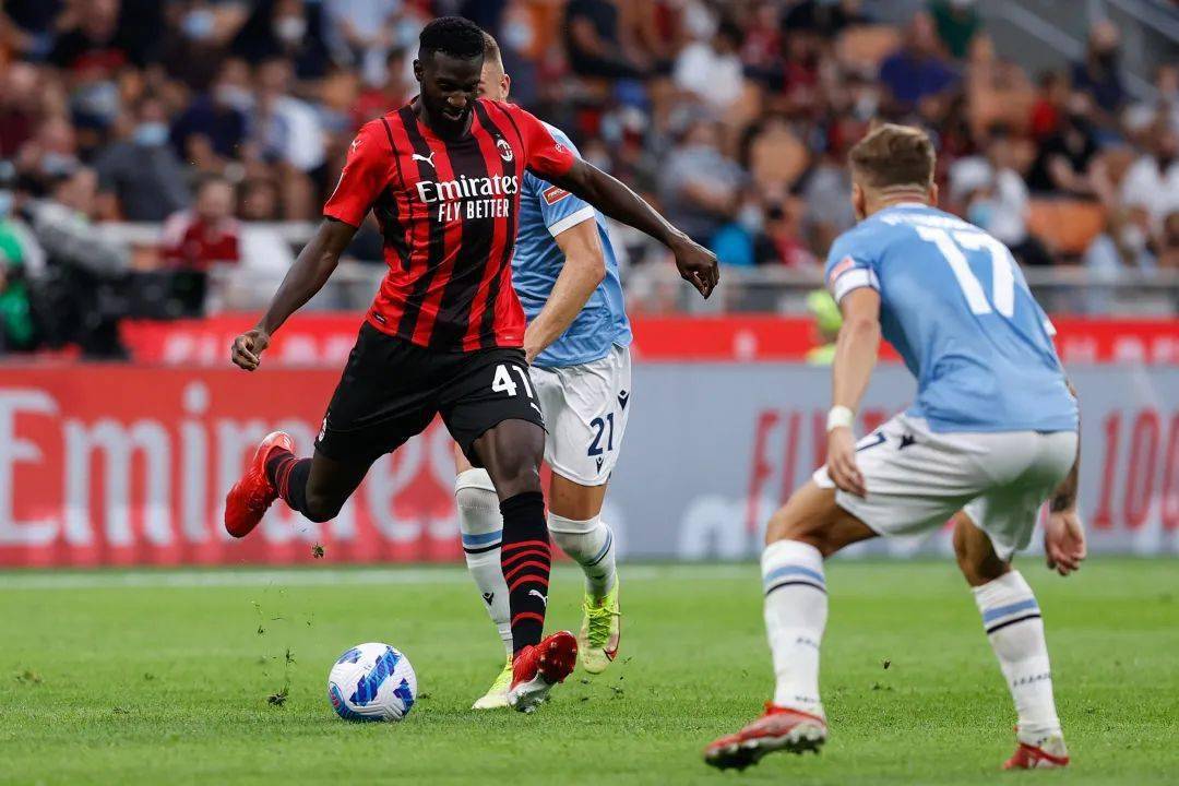 意甲ac米兰将对巴卡约科遭遇种族歧视事件提出申诉