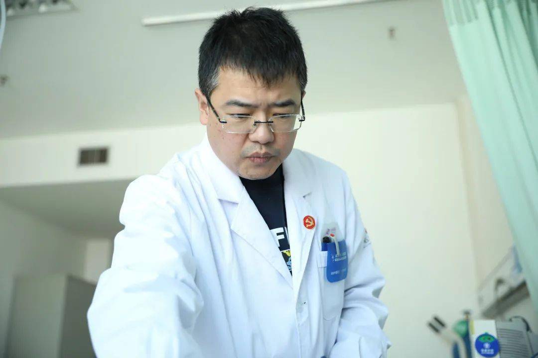 【技术骨干】甘肃宝石花医院胸外科,副主任医师—姚远