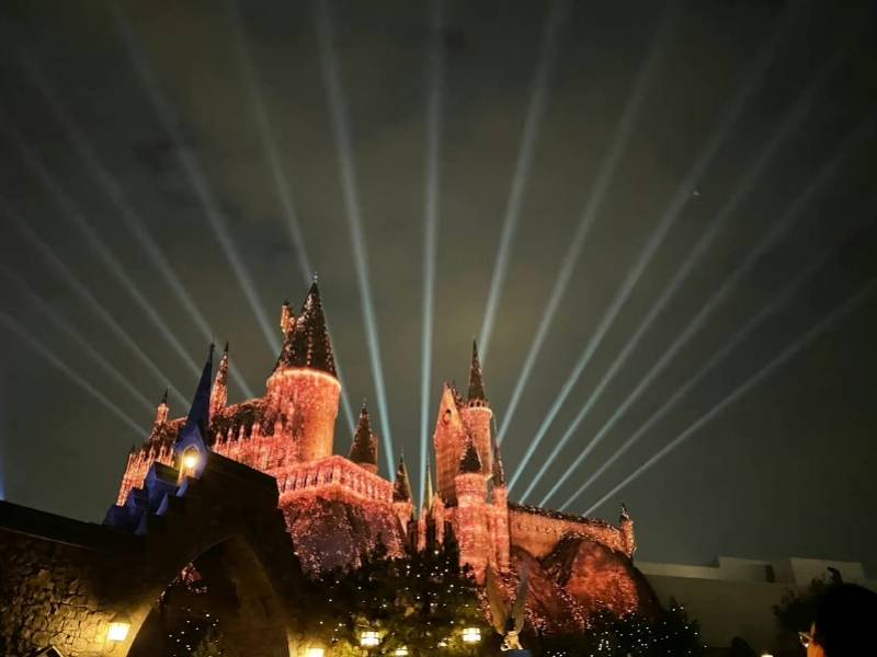 环球影城火到 麻瓜们 一票难求 明星集体打卡被嘲营销过度 北京